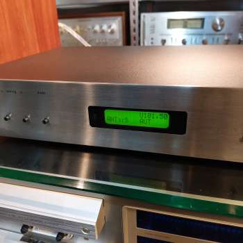 AVM Tuner Competition Front Alu gebürstet digital mit Kabel Eingang